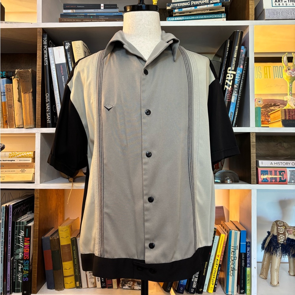 Stylish Men's Two-Tone Vintage Bc Ethic bowling shirt
